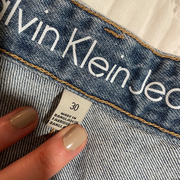 Calvin Klein Jeans - Picture 3 of 4